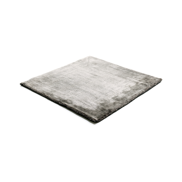 Studio NYC Pearl Edition