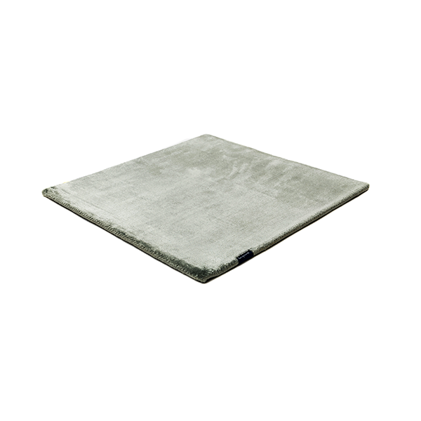 Studio NYC Pearl Edition