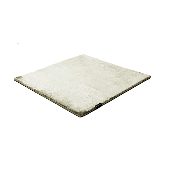 Studio NYC Pearl Edition